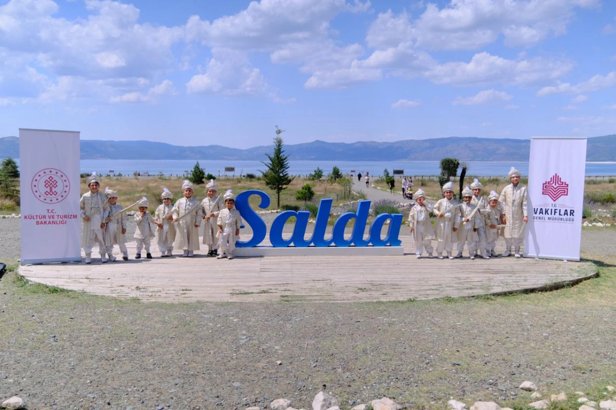 &Ccedil;ocuklar i&ccedil;in Salda G&ouml;l&uuml; ve Karaca&ouml;ren Barajı gezisi