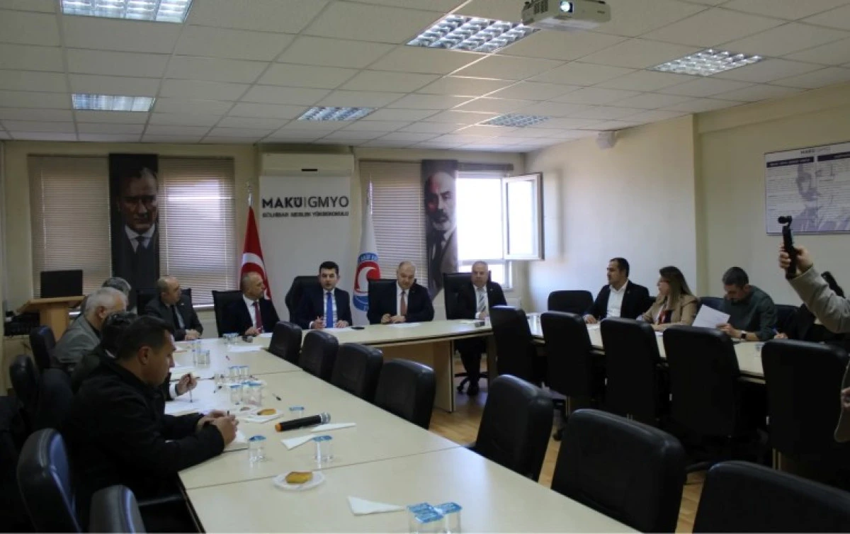 G&ouml;lhisar&rsquo;da Tur Operat&ouml;rleri Toplantısı &Ouml;ncesi Hazırlık ve İstişare Toplantısı Yapıldı