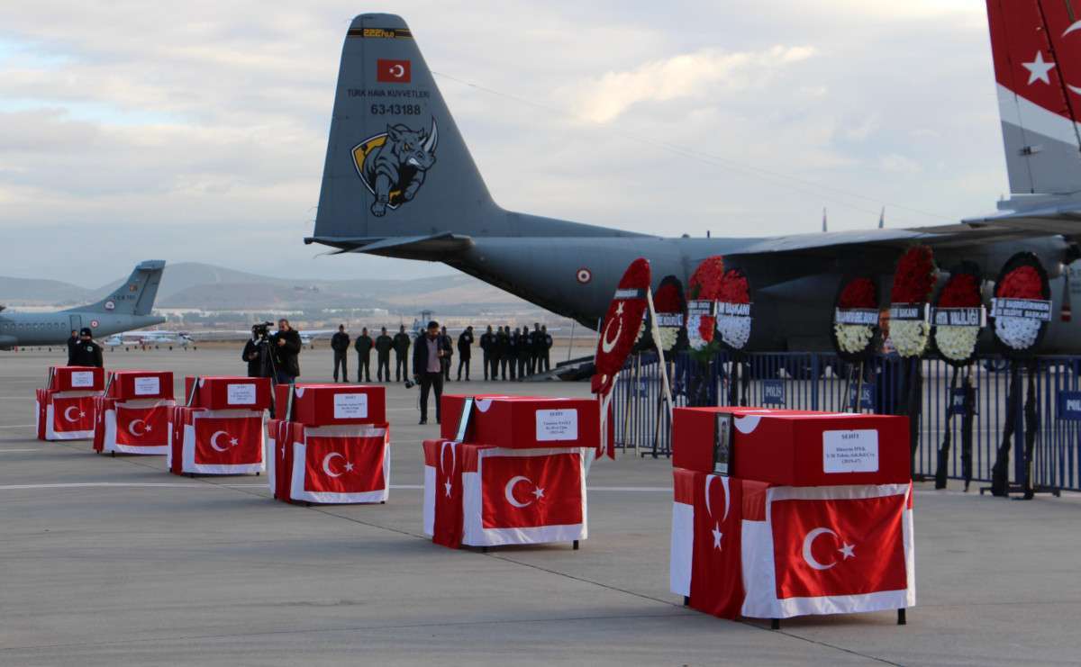 Helikopter kazası şehitleri, törenle memleketlerine uğurlandı