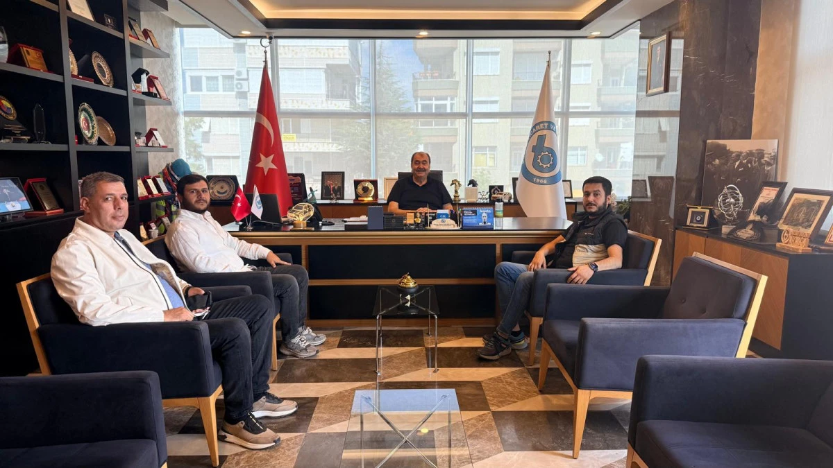 İNŞAAT SEKT&Ouml;R&Uuml;NDEN BTSO BAŞKANI ME&Ccedil;İKOĞLU&rsquo;NA ZİYARET