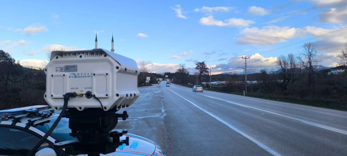 Jandarmadan Bir Haftada 12 Bin 910 Ara&ccedil; Denetimi