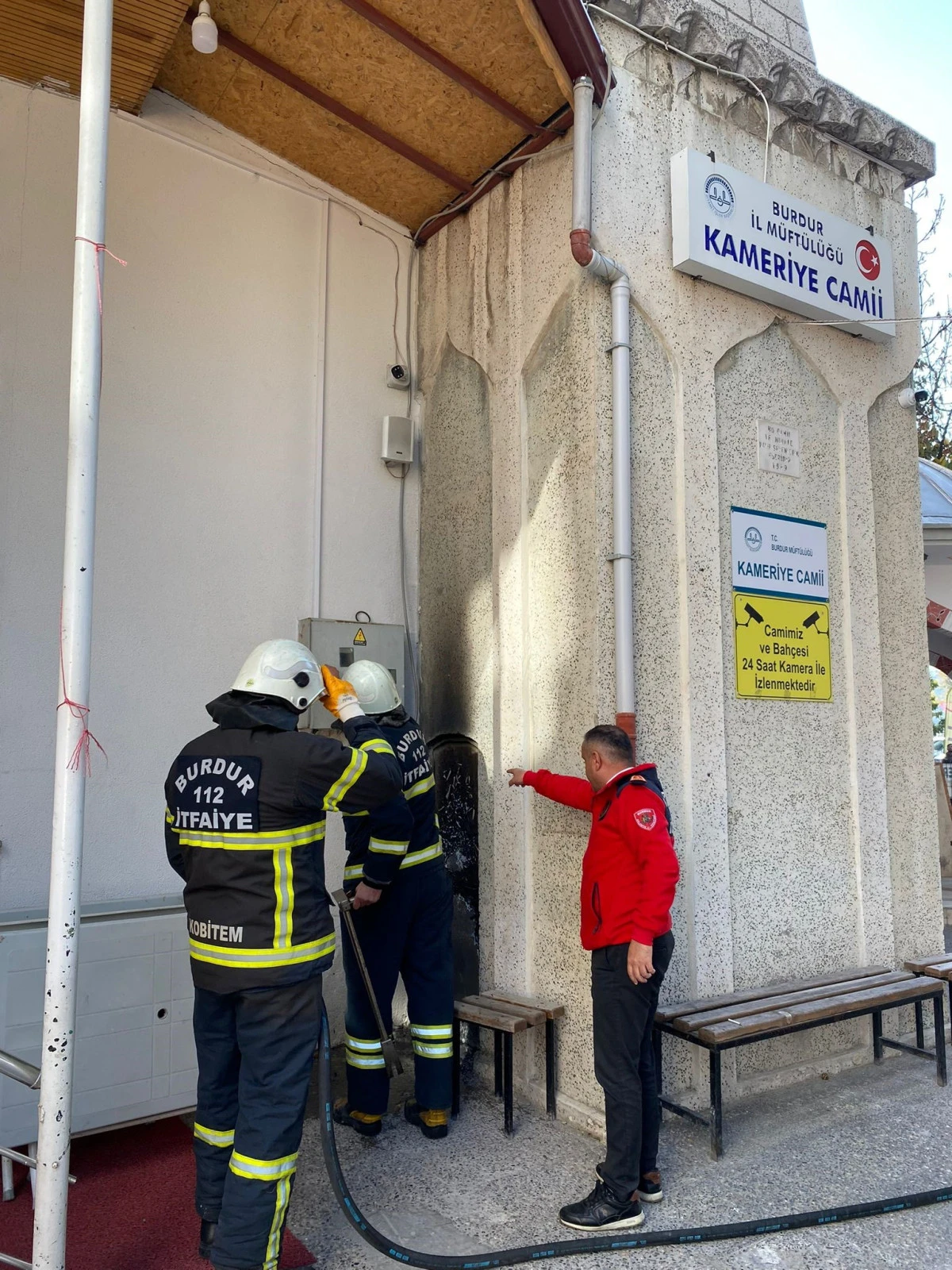 Kameriye Camii'ndeki Yangın Korkuttu