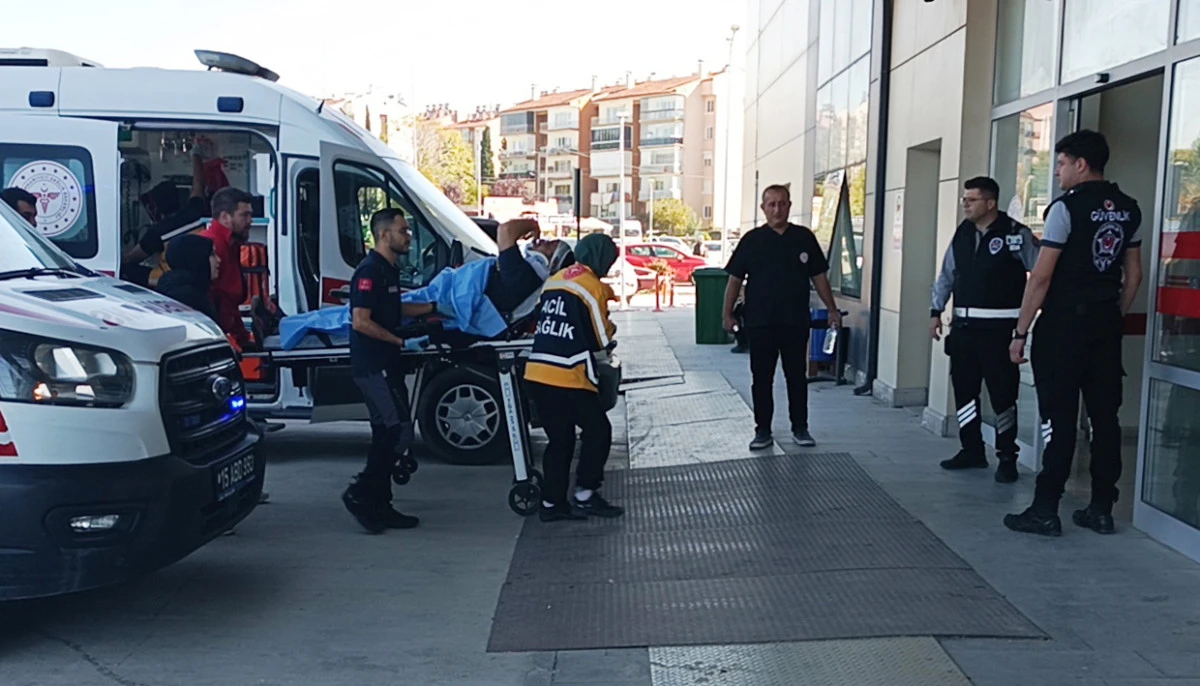 Kavga ettiği 2 kişiyi pompalı t&uuml;fekle vuran ş&uuml;pheli tutuklandı