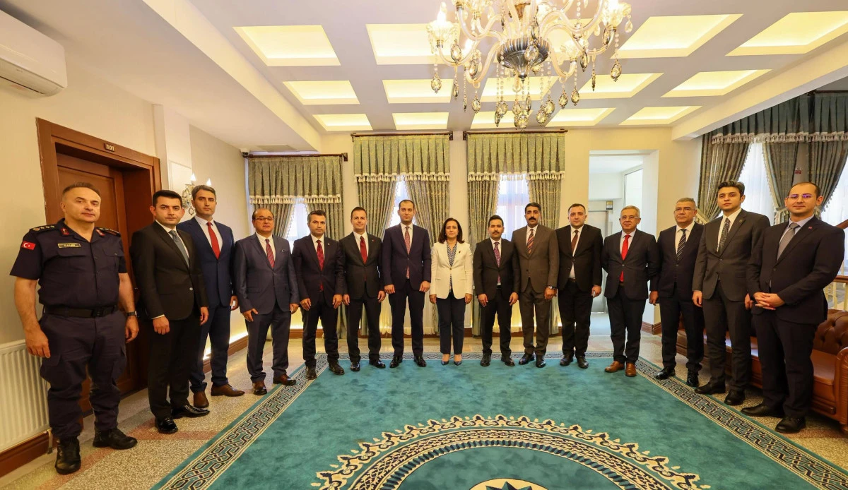 Kaymakamlara veda yemeği
