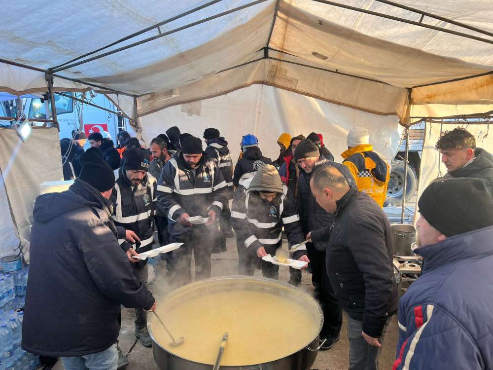 MAKÜ, Deprem Bölgesi Hatay’da Aşevi Kurdu