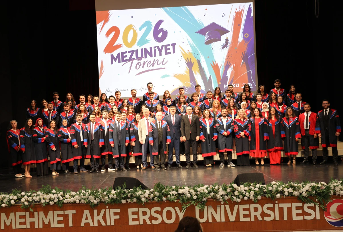 MAK&Uuml; DİŞ HEKİMLİĞİ FAK&Uuml;LTESİ İLK MEZUNLARINI VERDİ