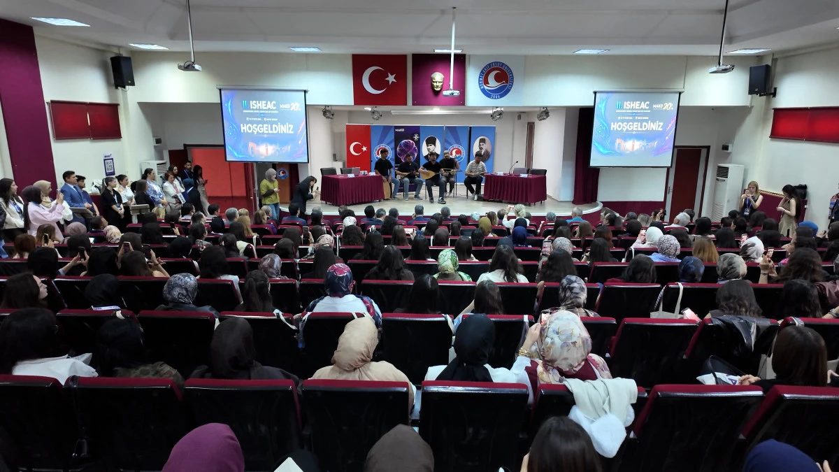 MAK&Uuml;, Uluslararası Bilim, Sağlık ve Sanat Kongresi&rsquo;ne ev sahipliği yapıyor