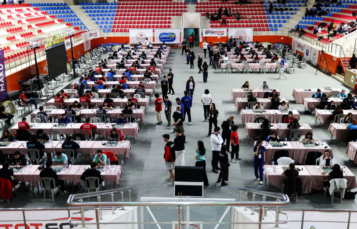 MAK&Uuml; &Uuml;niversiteler Arası Satran&ccedil; T&uuml;rkiye Şampiyonası başladı