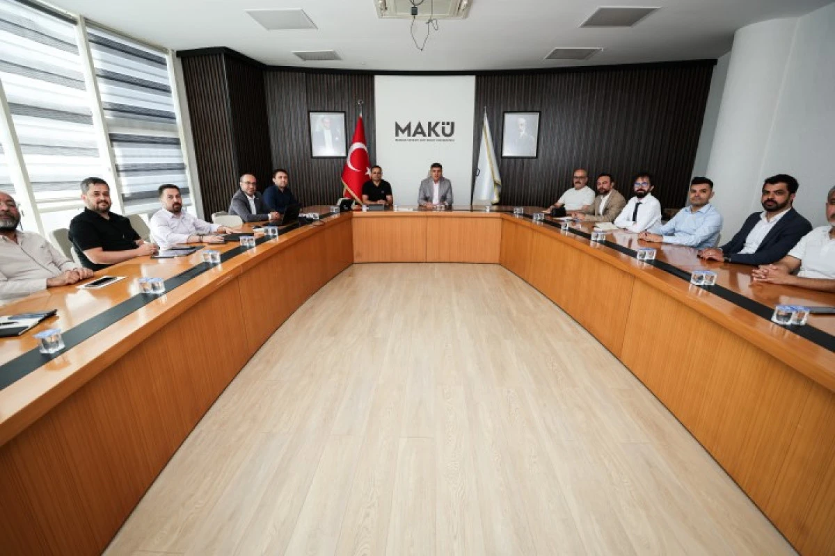 MAK&Uuml;'de Meslek Y&uuml;ksekokulları M&uuml;d&uuml;rler Kurulu Toplantısı Yapıldı