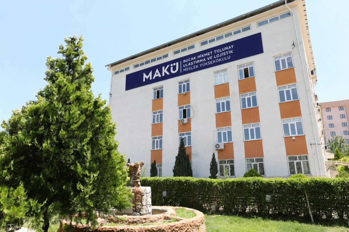 MAK&Uuml;&rsquo;de tematik meslek y&uuml;ksekokulu vizyonu g&uuml;&ccedil;leniyor