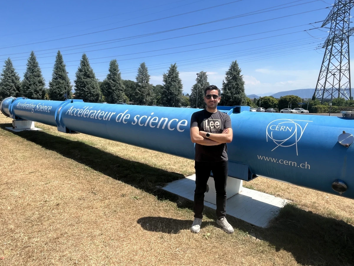 MAK&Uuml;'N&Uuml;N YAPAY ZEK&Acirc; MODELİNE CERN&rsquo;DE D&Uuml;NYA &Uuml;&Ccedil;&Uuml;NC&Uuml;L&Uuml;Ğ&Uuml;
