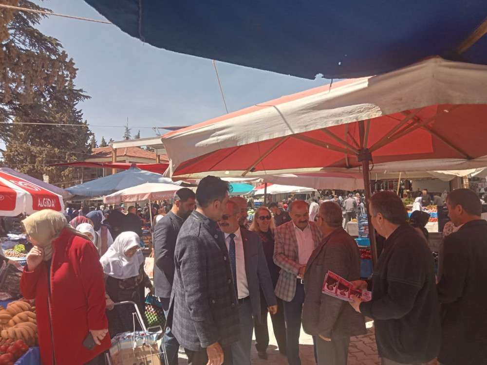 MHP MİLLETVEKİLİ ADAYLARI KARAMANLI'DA ESNAF ZİYARETİ YAPTI