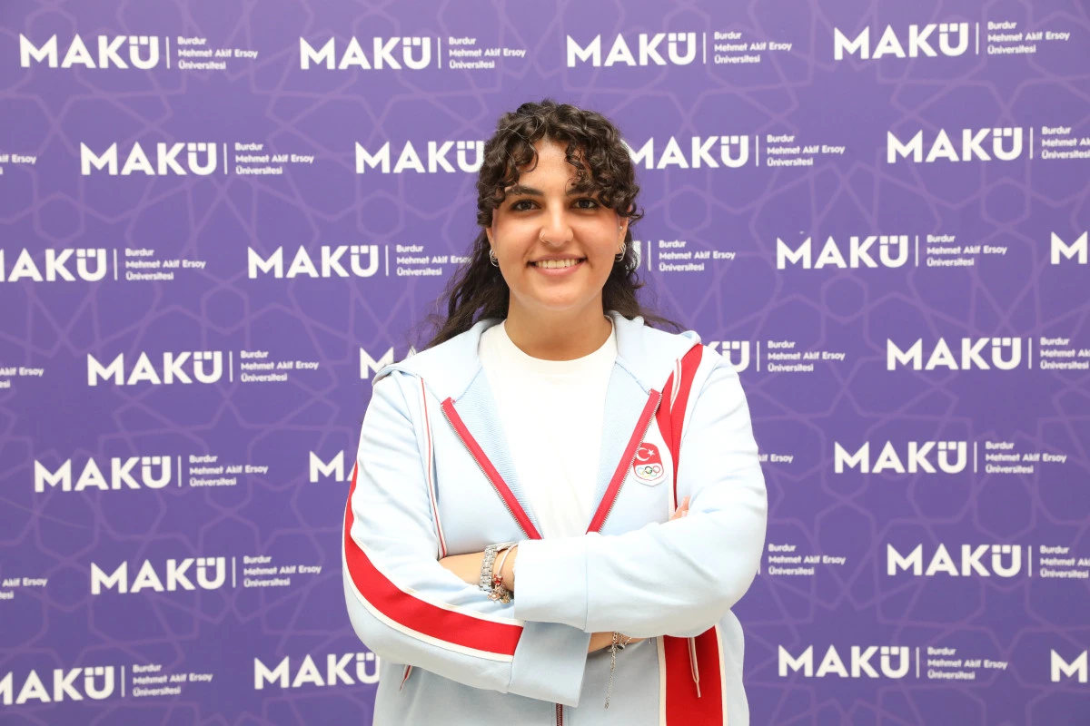 Milli Sporcu Şevval İlayda Tarhan, MAKÜ’de Öğrencilerle Buluştu