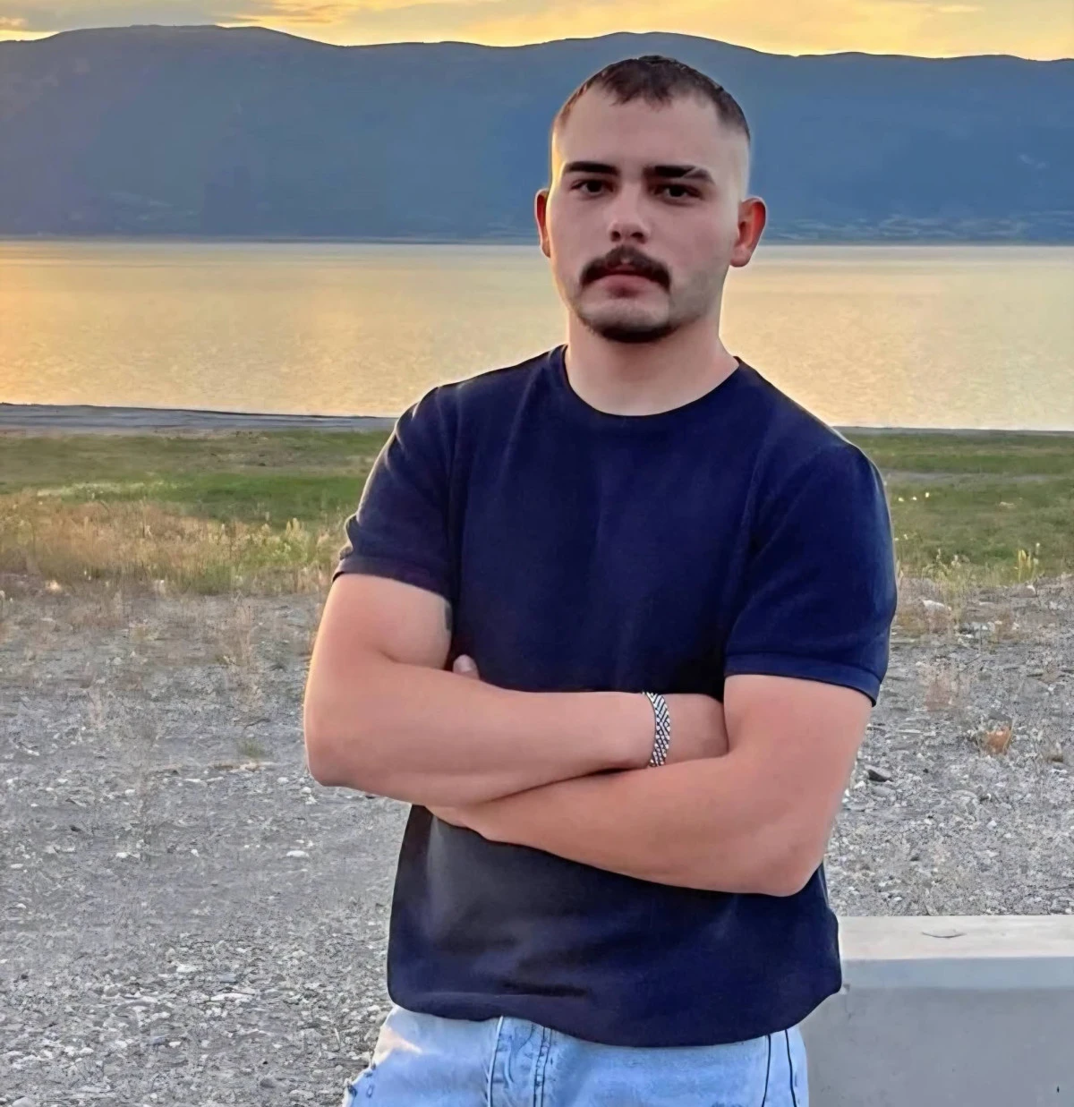 Otomobilinde hareketsiz bulundu hastanede kurtarılamadı