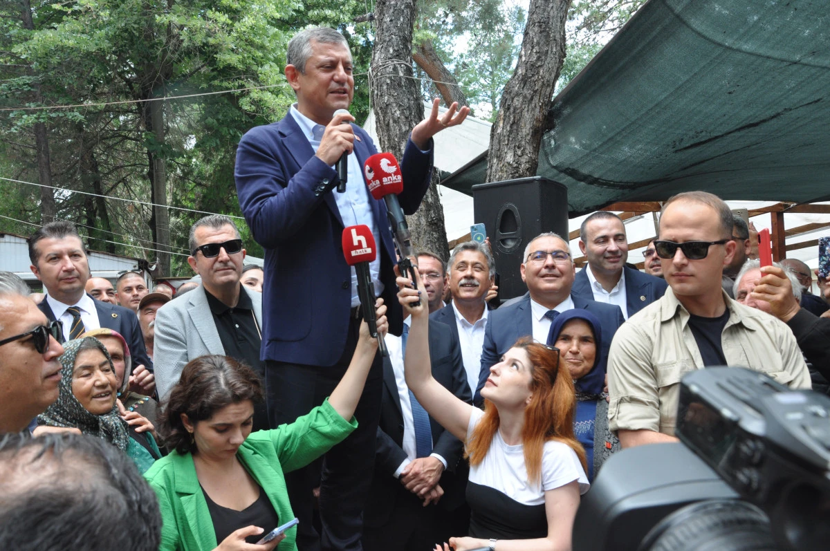 &Ouml;zg&uuml;r &Ouml;zel: Partimizi geri almak i&ccedil;in m&uuml;cadele ediyoruz