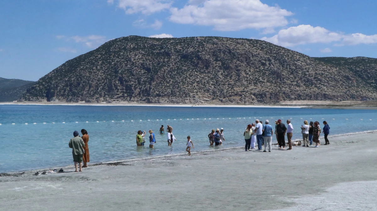 'Salda G&ouml;l&uuml;'nde 600 binin &uuml;zerine turisti almayacağız'