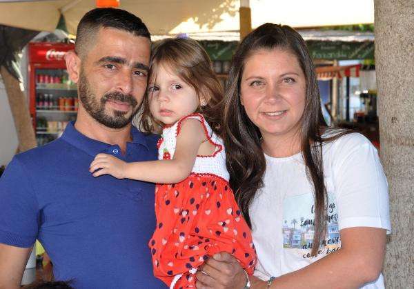 Tedavisi için gereken para toplandı, SMA'lı Defne Dubai'ye gidecek