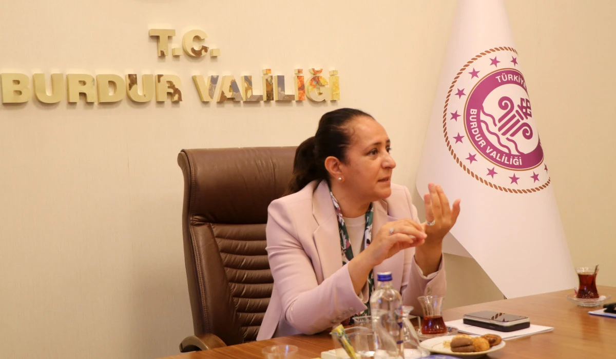 Vali Bilgihan: Okullarda g&uuml;venlik &ouml;ncelik