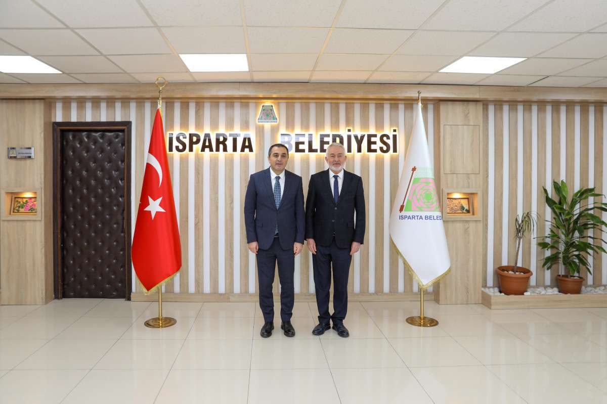 VALİ ÖKSÜZ, ISPARTA'DA İADE-İ ZİYARETLERDE BULUNDU