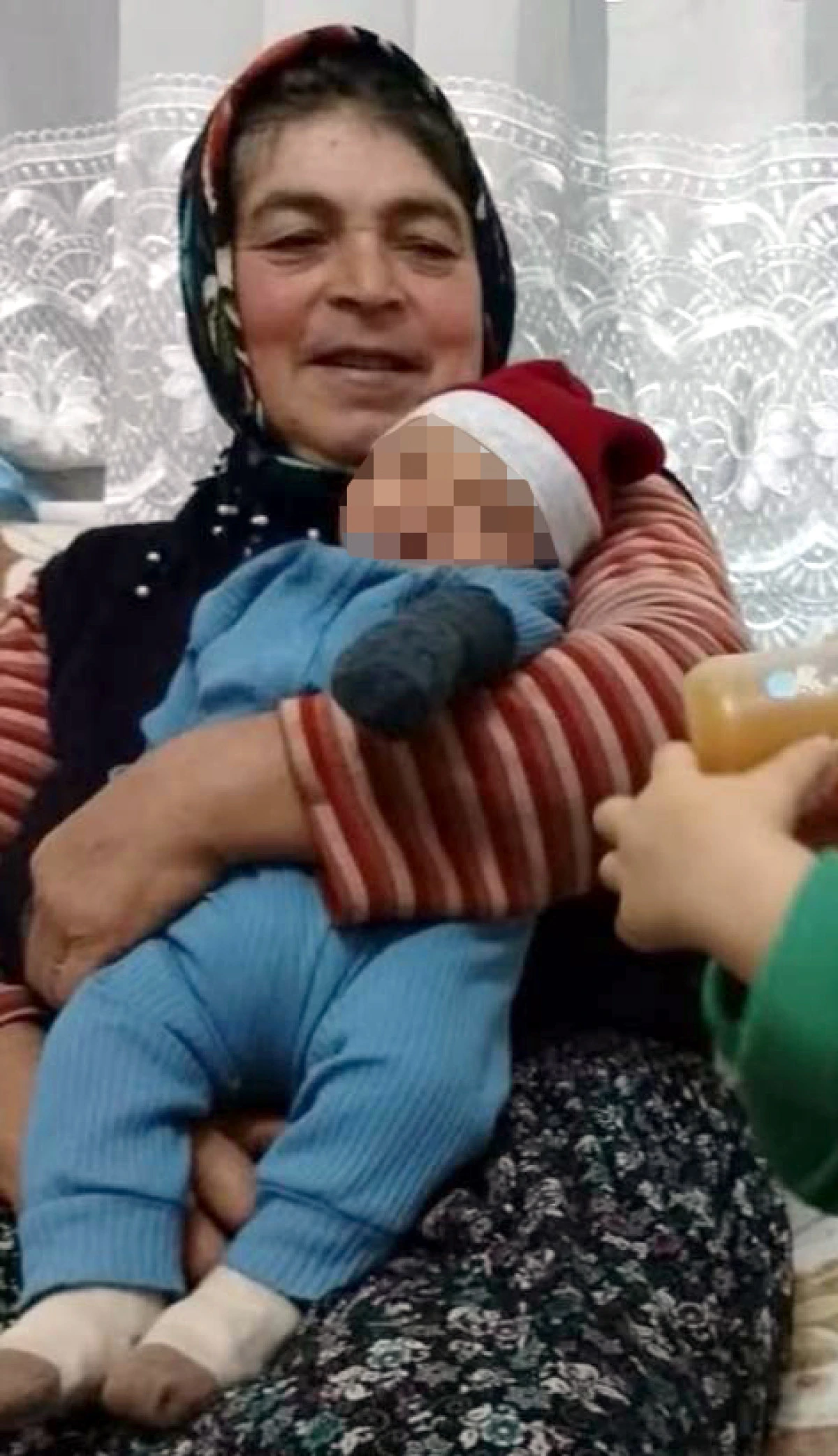 V&uuml;cuduna kene tutunan kadın, hayatını kaybetti