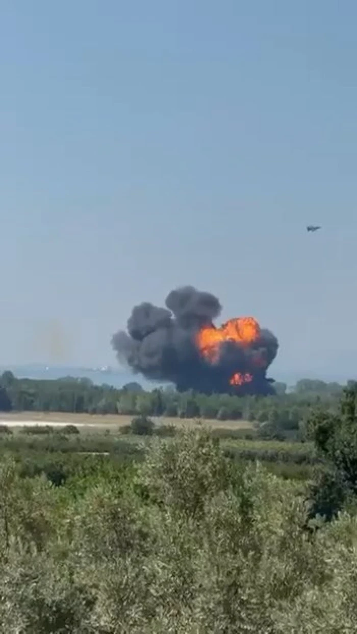 Yalova'da F16 u&ccedil;ağı kaza kırıma uğradı, pilot kurtuldu