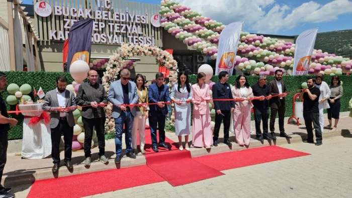 Bucak Belediyesi Zeynep Tezyal Kadın Sosyal Tesisi T&ouml;renle A&ccedil;ıldı