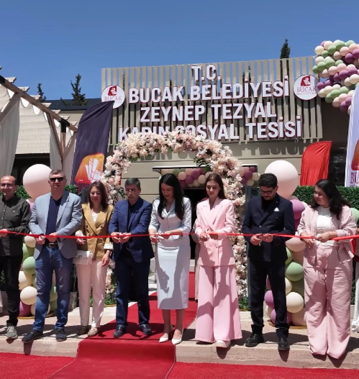 Bucak&rsquo;ta Kadının Emeği Ve Neşesi Aynı &Ccedil;atıda Buluştu