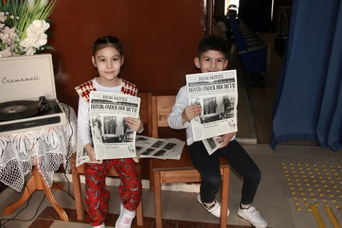 Yazıyor, yazıyor! Atat&uuml;rk&rsquo;&uuml;n Bucak&rsquo;a gelişi yazıyor!"