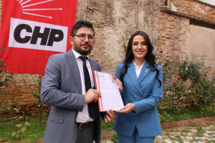 Hülya Gümüş Bucak’ta CHP’den  Belediye Başkanlığı aday adaylığını açıkladı