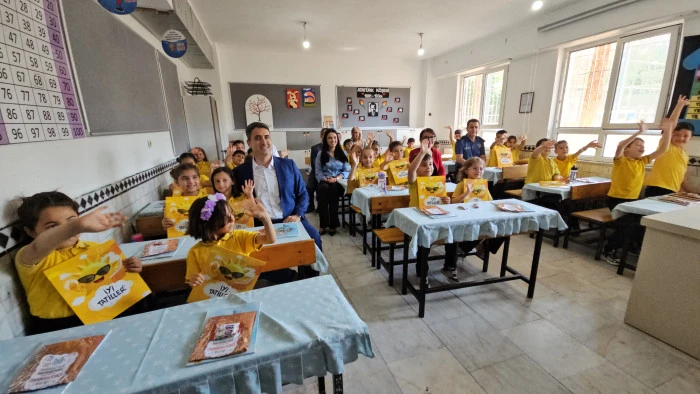 Bucak&rsquo;ta 12 bin 609 &ouml;ğrenci karne heyecanı yaşadı