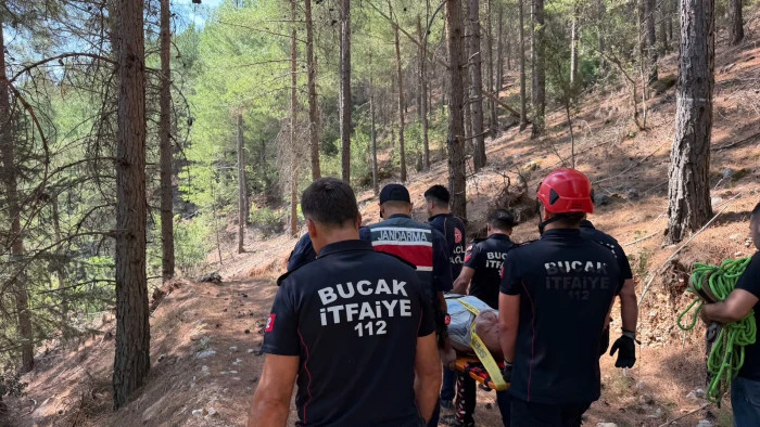 Bucak&rsquo;ta Sızgıla Otu Toplarken Kayalıklardan D&uuml;şt&uuml;